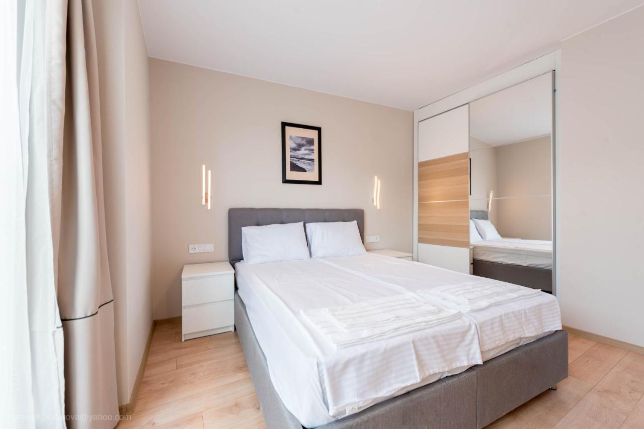 Sea Stories Apartments Varna Buitenkant foto