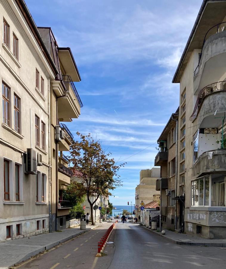 Sea Stories Apartments Varna Buitenkant foto